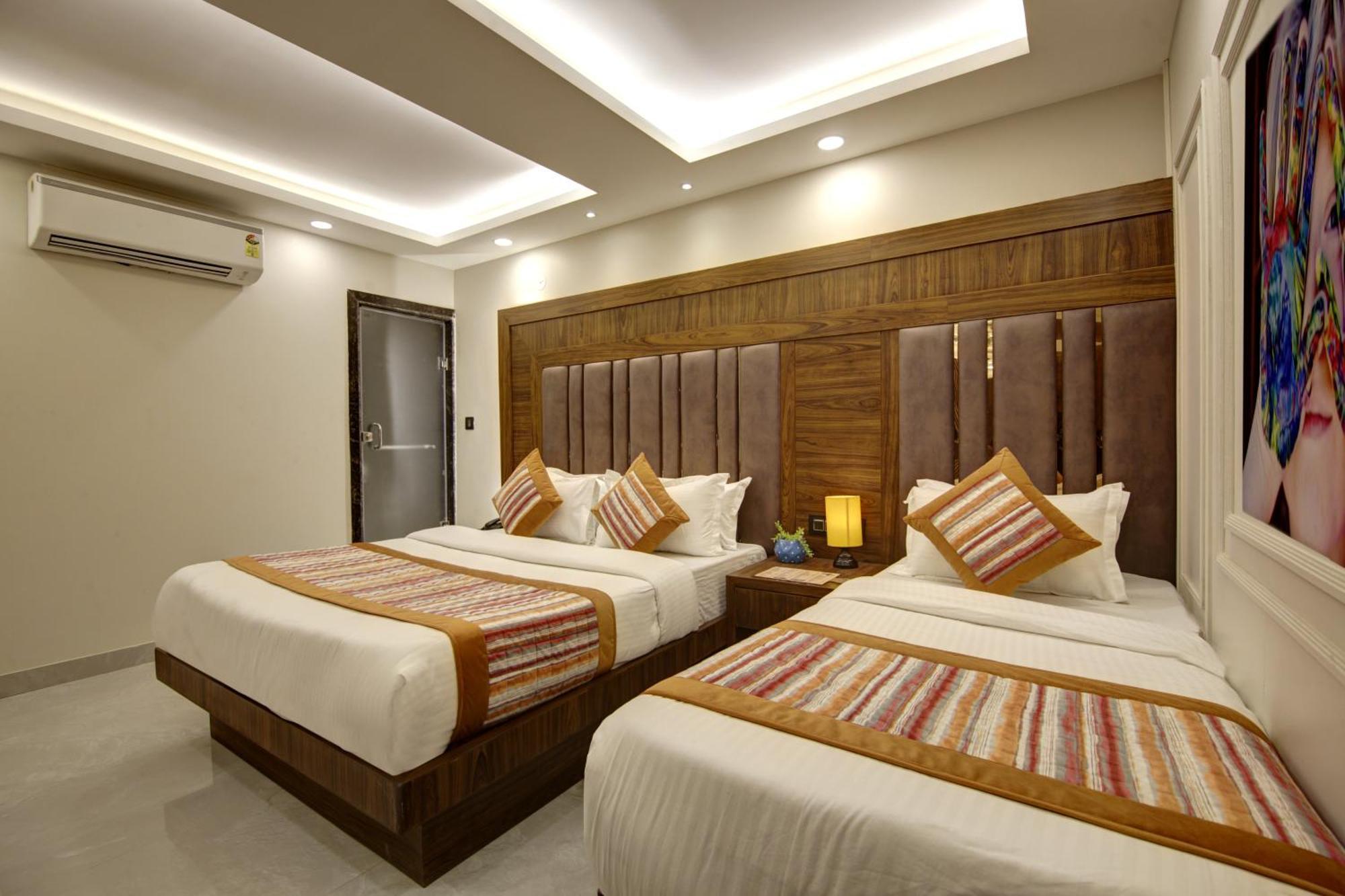 Bless Inn - Near Connaught Place New Delhi Exteriör bild